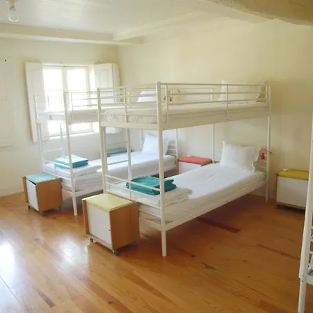 Santiago 31 Гимарайнш